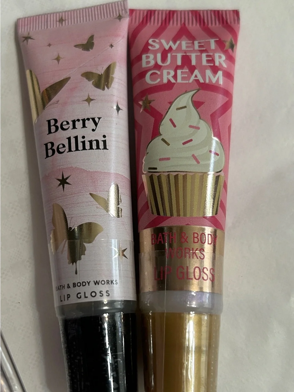 VS PINK BUBBLE MAKEUP BAG & 2 BBW Glosses